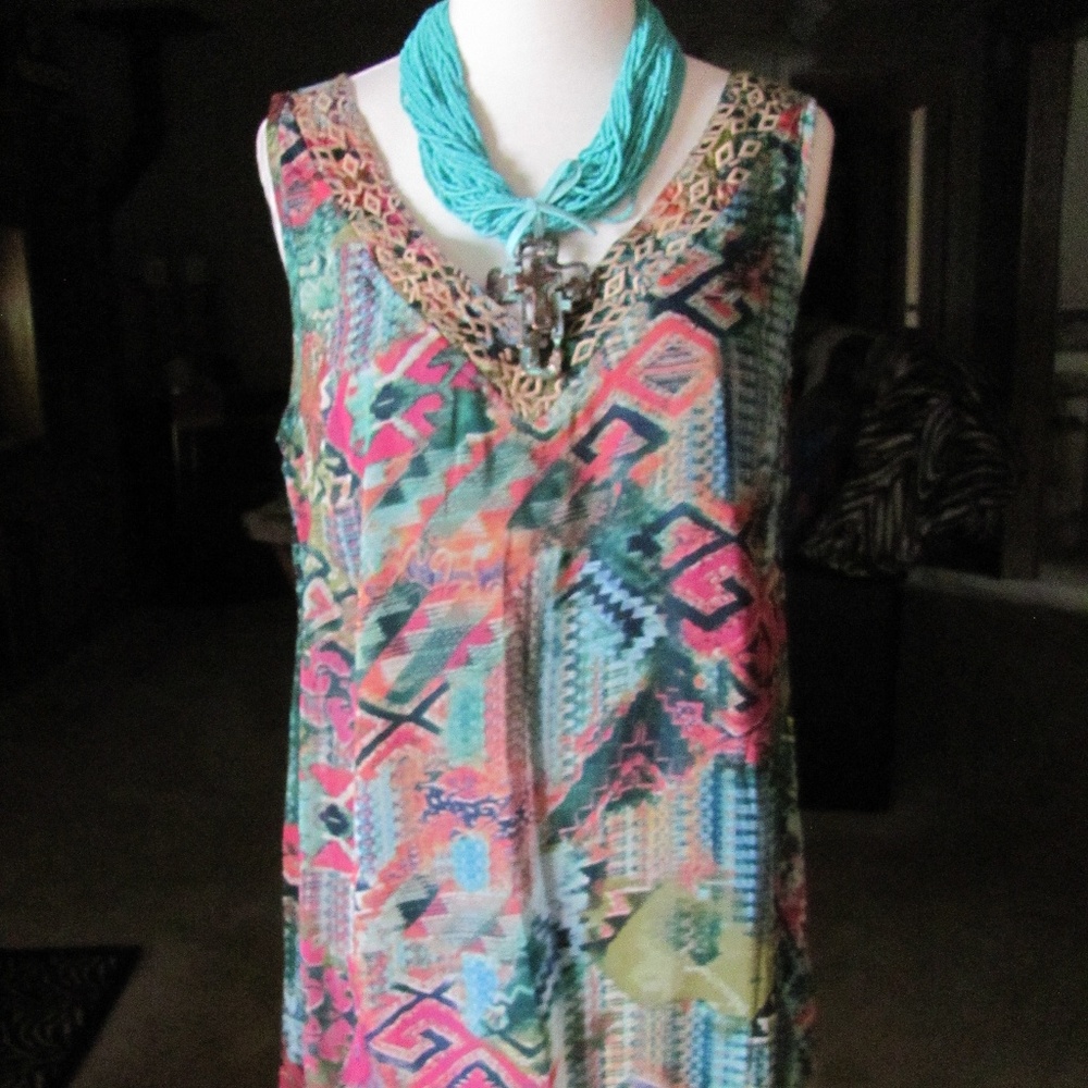 Urban Mangoz Sleeveless Print Tunic  with Lace Tri